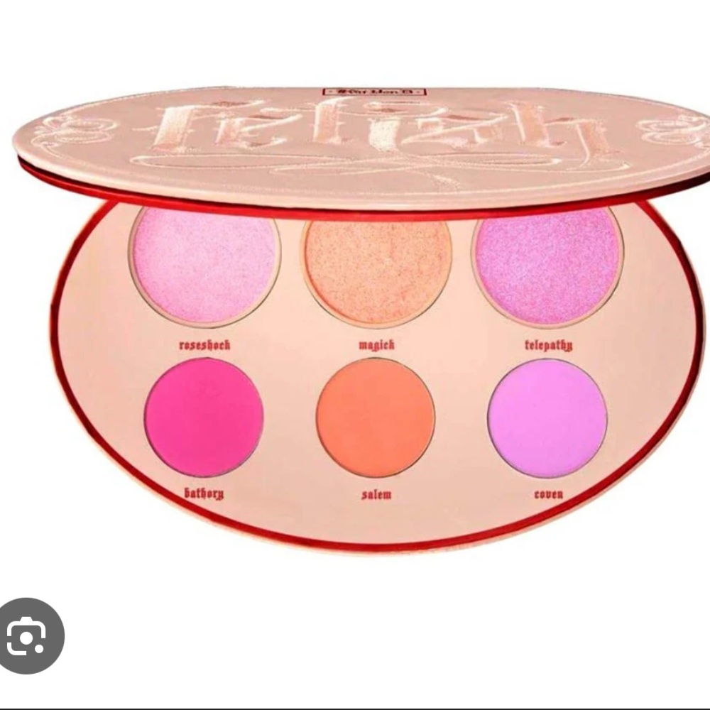 Kat Von D Fetish Highlighter and Blush Pallet